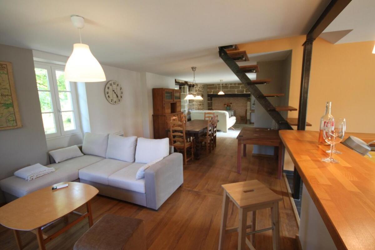 Maison De Vacances A Lissac-Sur-Couze Zewnętrze zdjęcie